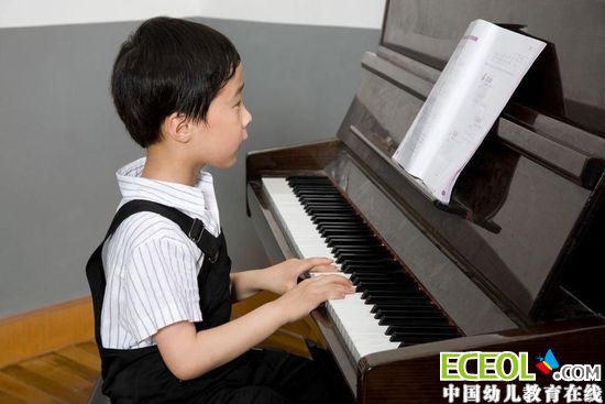 幼儿学钢琴怎样避免三分的热度